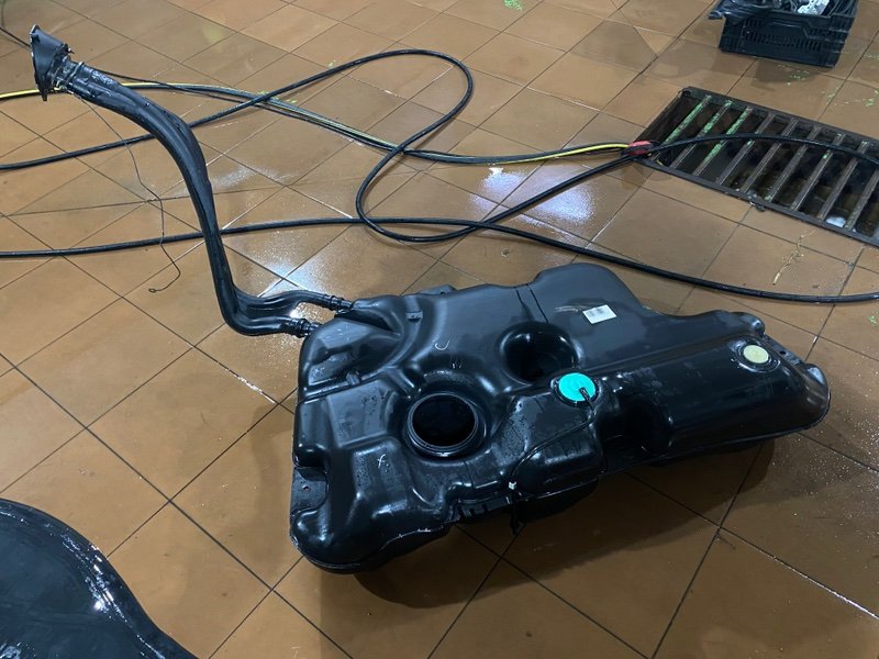 Топливный бак - фото 3