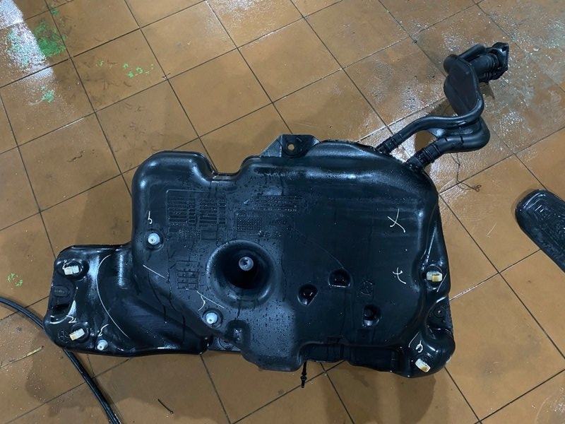 Топливный бак - фото 6