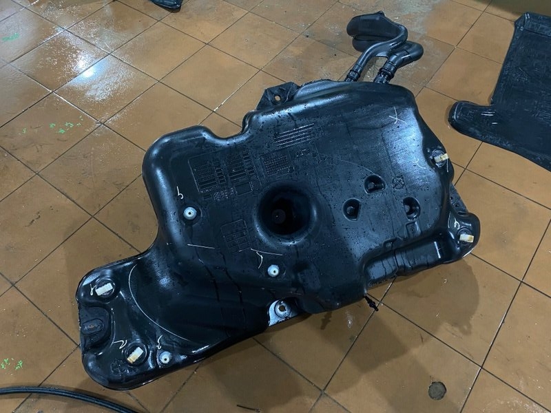 Топливный бак - фото 8