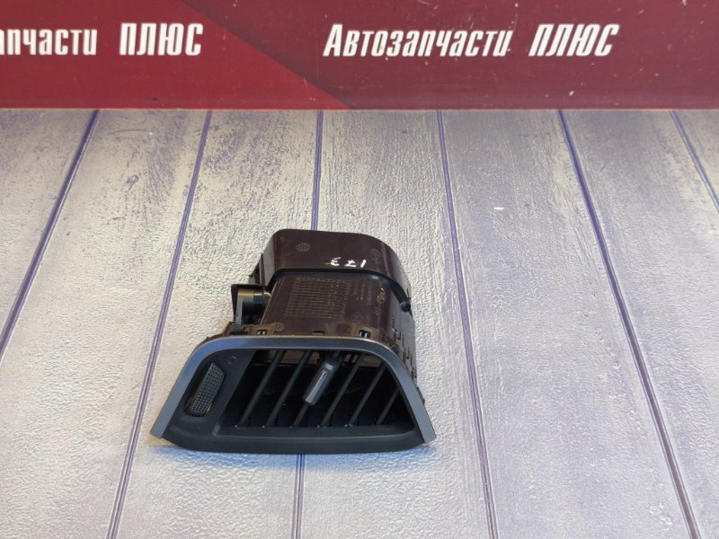 Воздушный дефлектор салона - фото 1