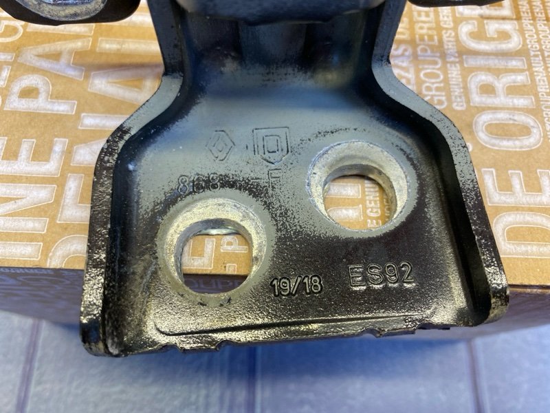 Петля двери - фото 9