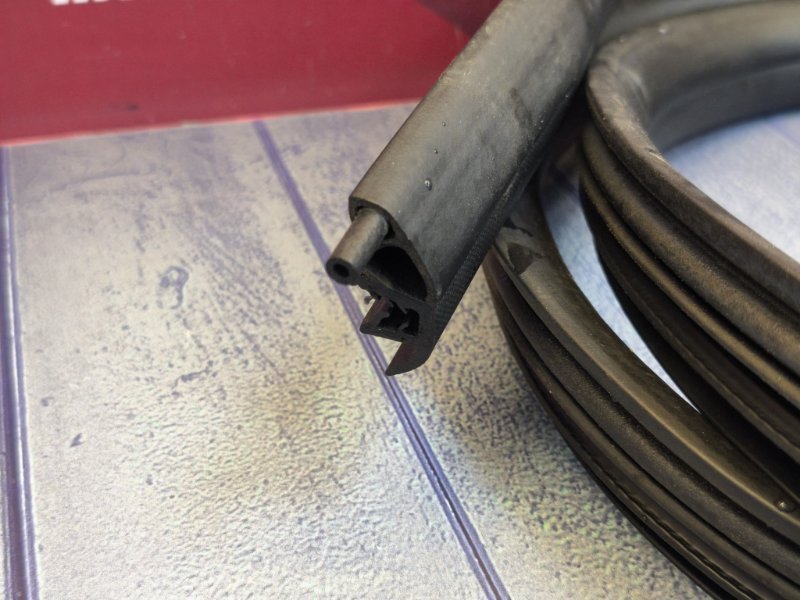 Уплотнитель проема      двери - фото 5