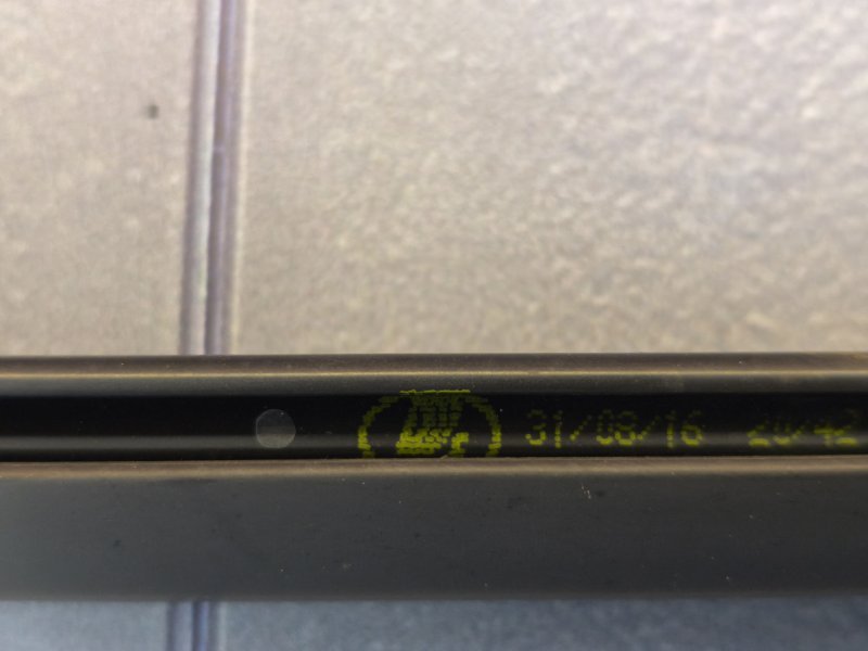 Уплотнитель стекла двери внешний - фото 10