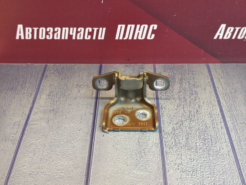 Петля     двери - фото 1