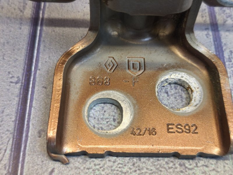 Петля     двери - фото 10