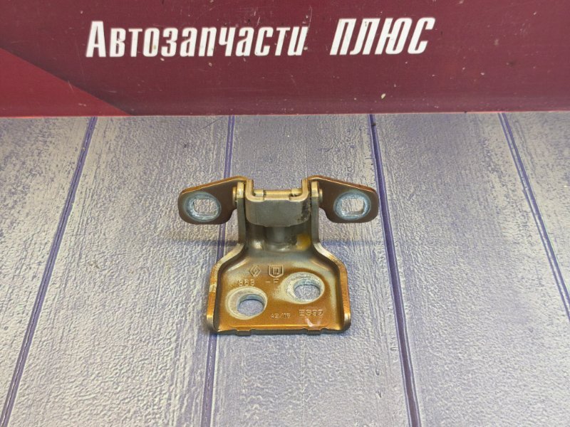 Петля     двери - фото 1