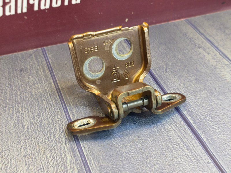 Петля     двери - фото 7