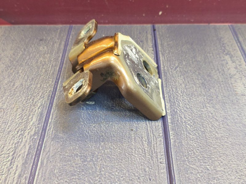 Петля     двери - фото 10