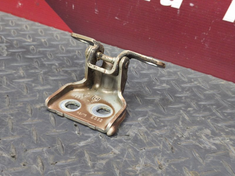 Петля     двери - фото 4