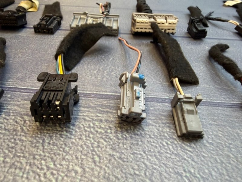 Фишки проводки салона - фото 3