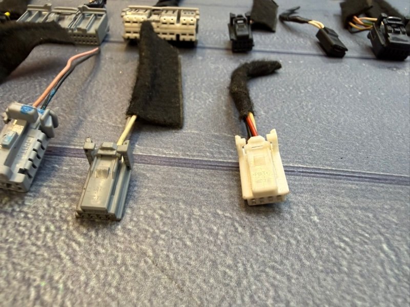 Фишки проводки салона - фото 4