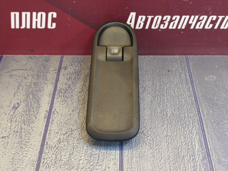 Кнопка стеклоподъемника - фото 2