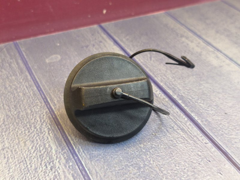 Крышка топливного бака - фото 5