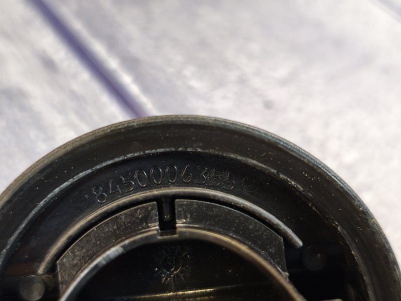 Крышка топливного бака - фото 9