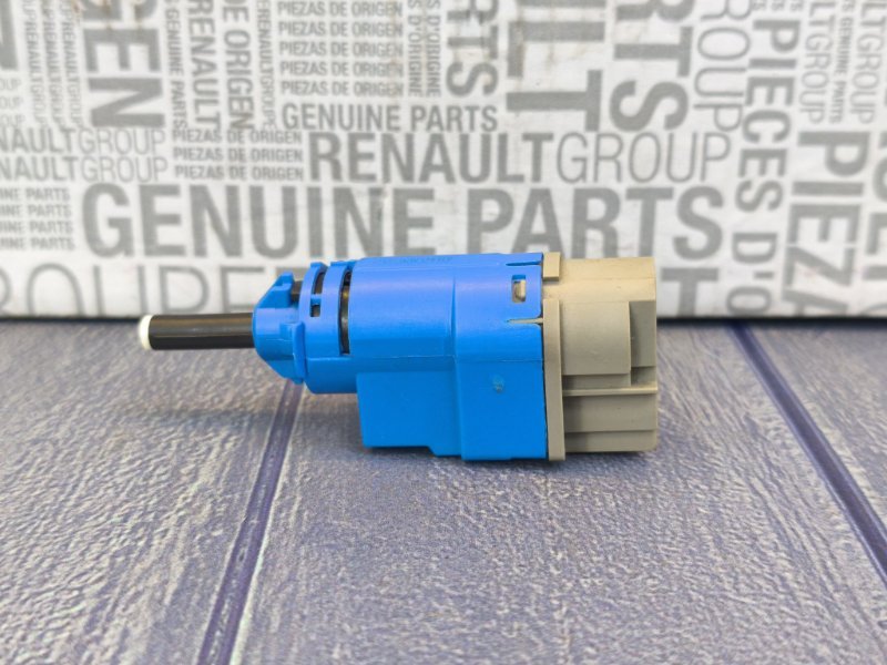 Датчик педали сцепления - фото 6