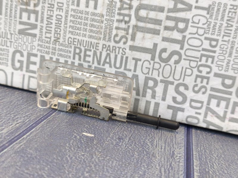 Плафон подсветки багажника - фото 8