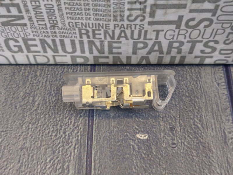 Плафон подсветки багажника - фото 5