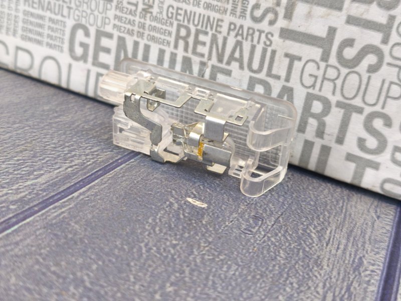 Плафон подсветки багажника - фото 7