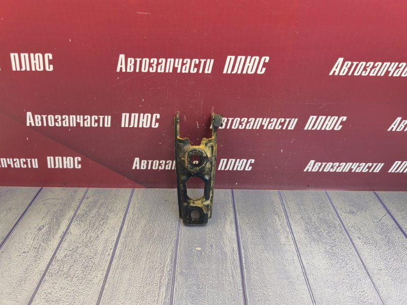 Кронштейн опоры двигателя - фото 1