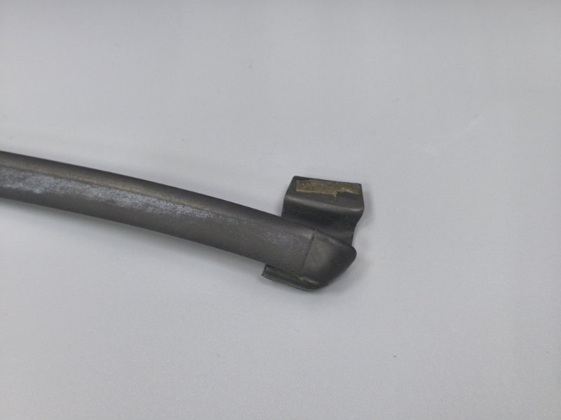 Уплотнительная резинка боковой двери - фото 6
