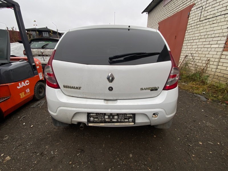 Машина в разбор - фото 4