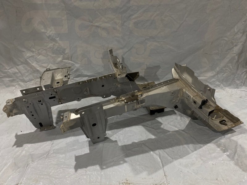 Лонжерон - фото 1