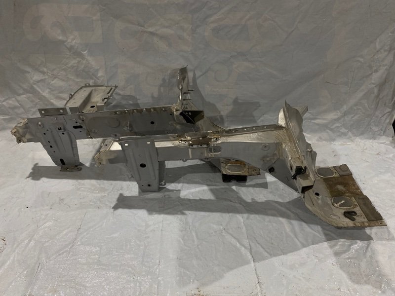 Лонжерон - фото 1