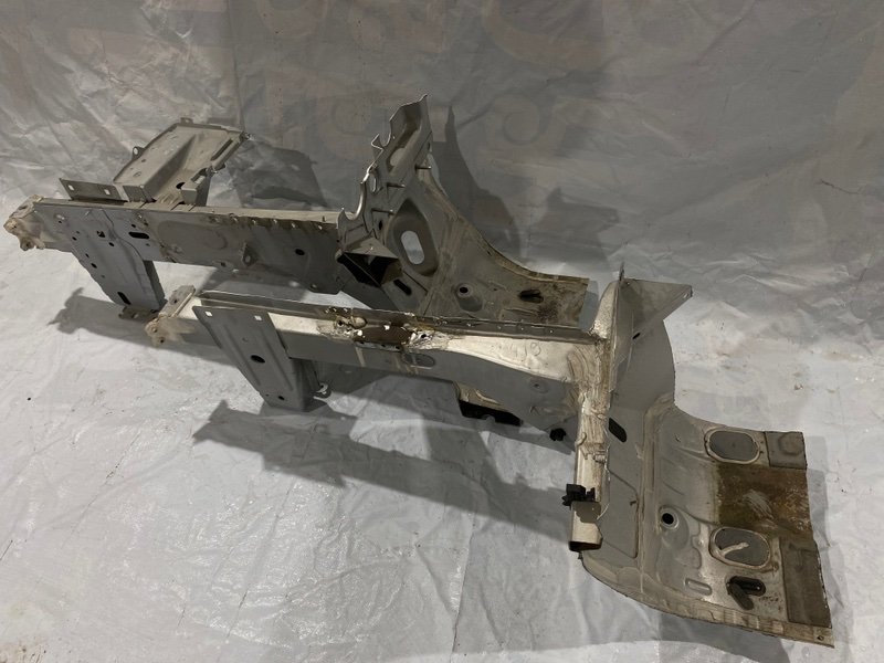 Лонжерон - фото 1