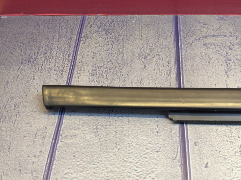 Уплотнитель стекла двери внешний - фото 5