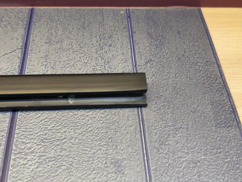 Уплотнитель стекла двери внешний - фото 6