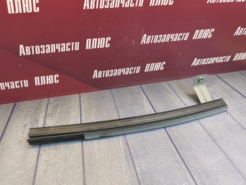 Направляющая стекла двери - фото 4