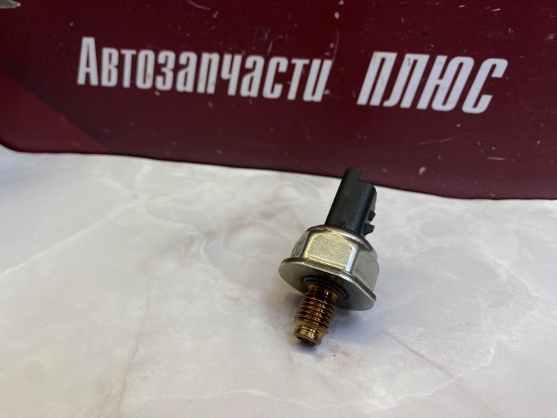 Датчик давления топлива - фото 1