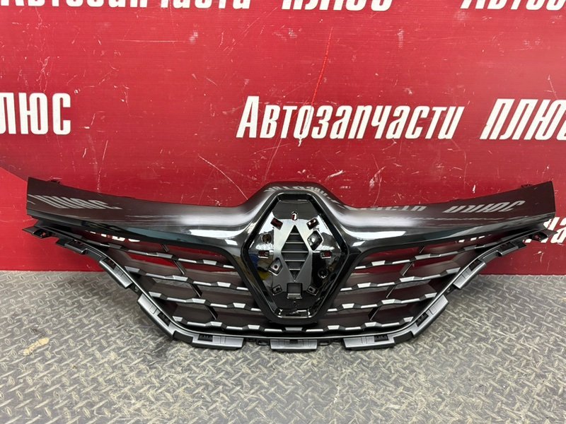 Решетка радиатора - фото 1