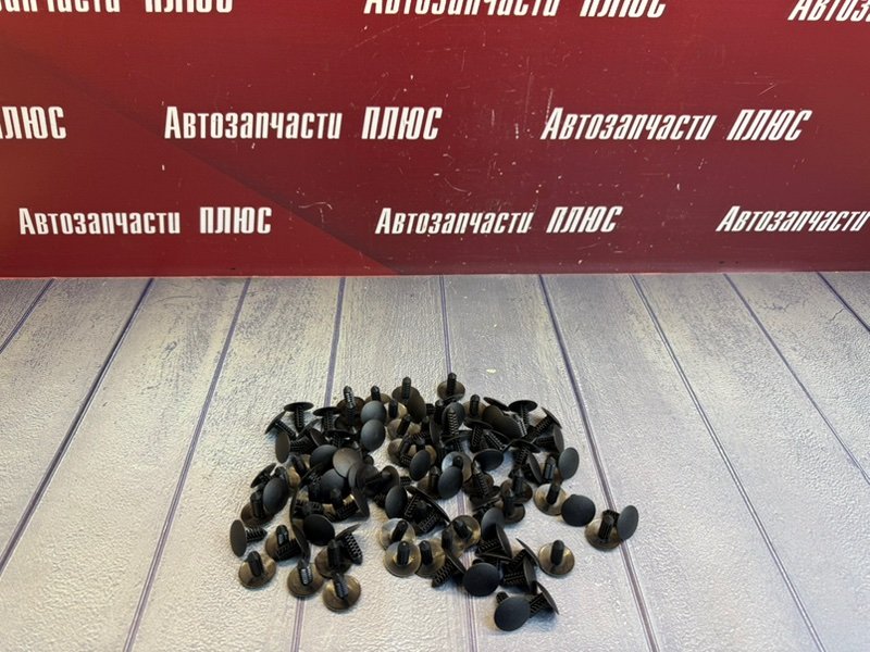 Пистон крепления обшивки пола - фото 1