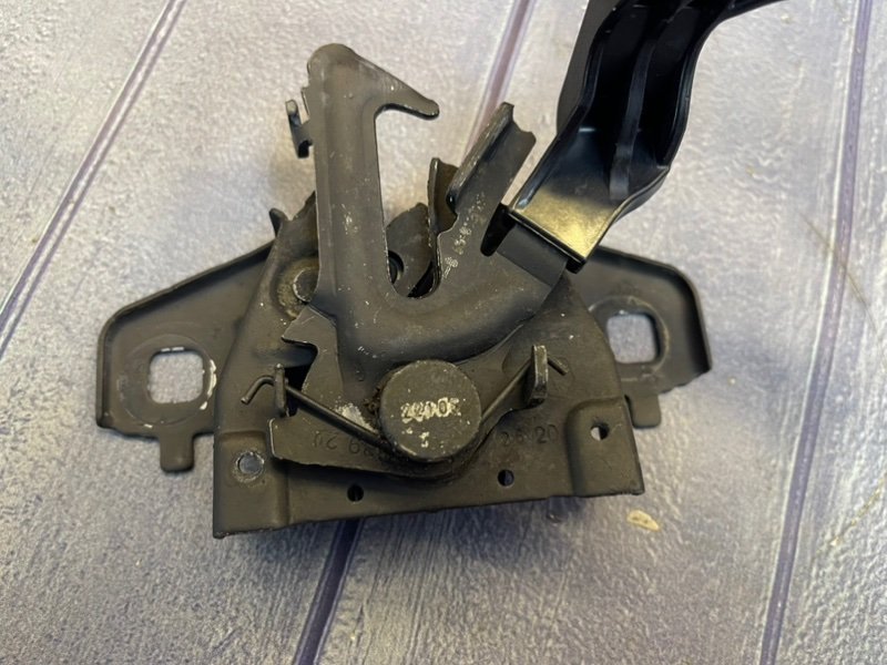 Замок капота - фото 7