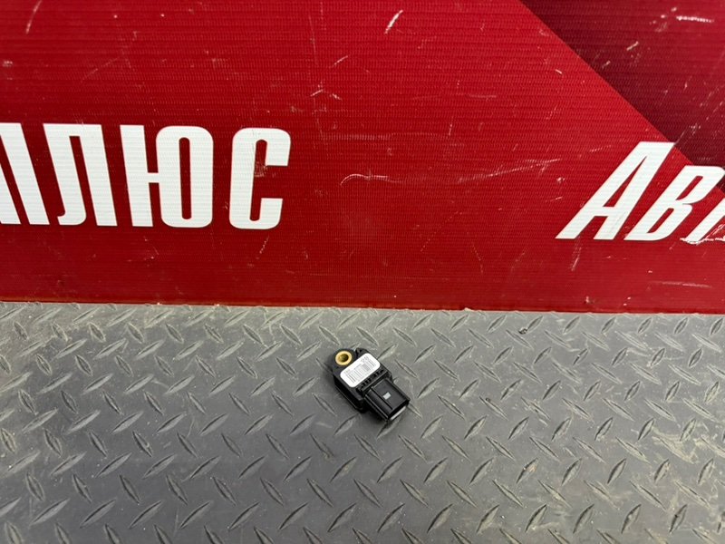 Датчик air bag - фото 1